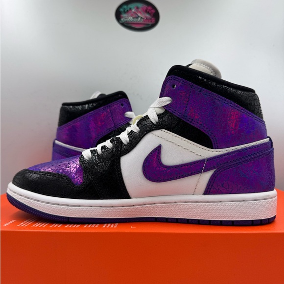 Nike Air Jordan 1 Mid White Black Grape Ice BRAND NEW Size 7 Women - Picture 6 of 8